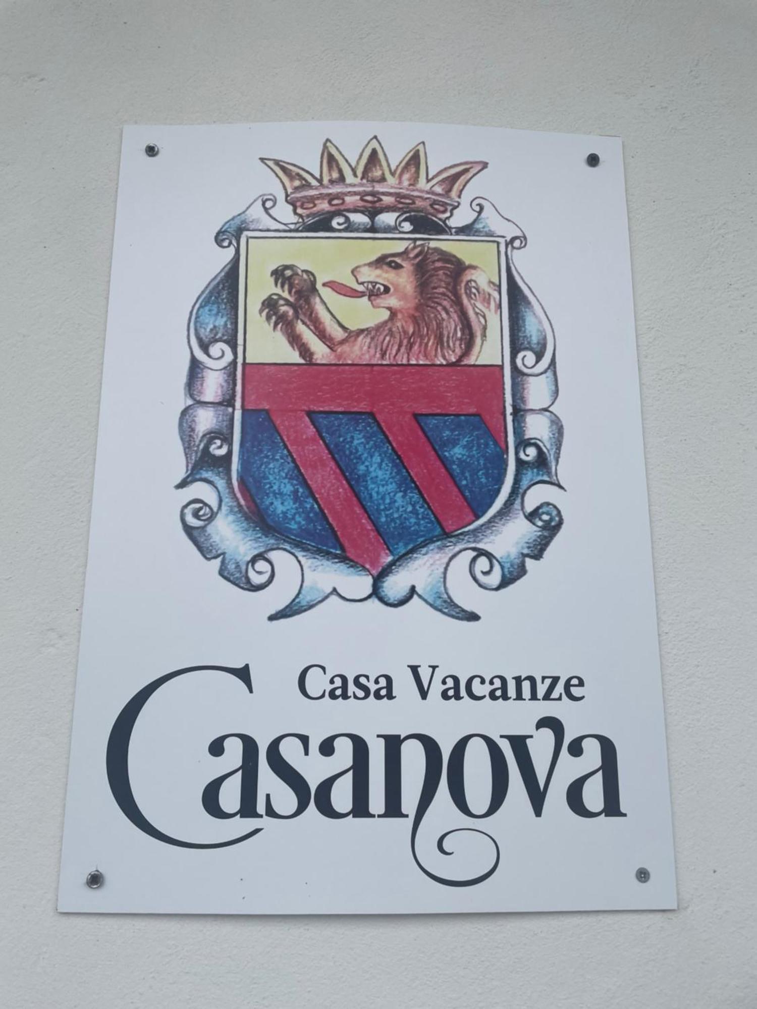 Casa Vacanze Casanova アジェーロラ エクステリア 写真